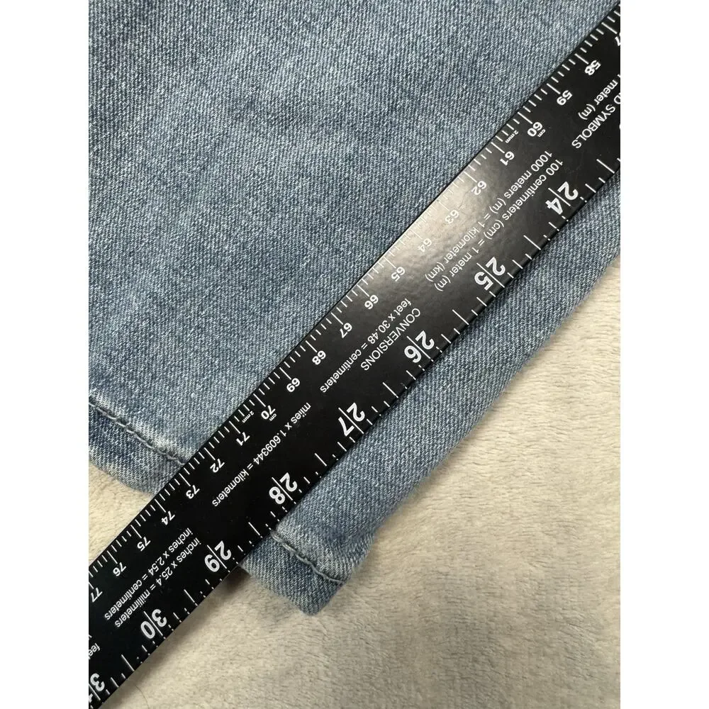 Levis signature by